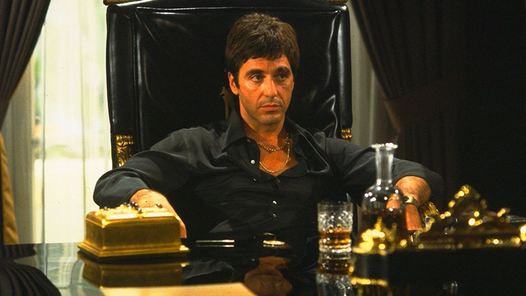 A still of Al Pacino in Scarface