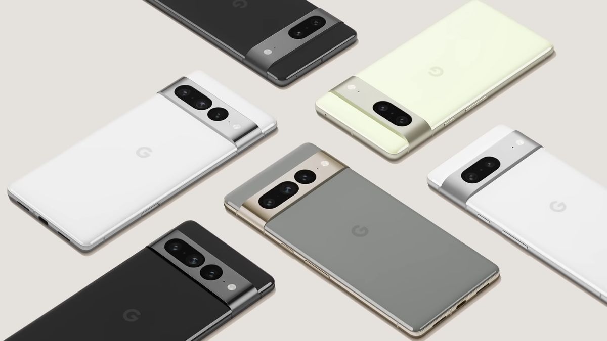 An isometric press render of the Google Pixel 7 and Pixel 7 Pro