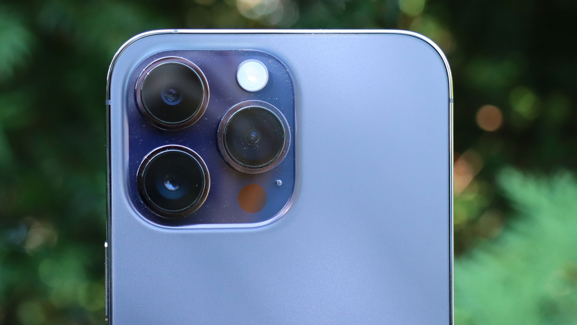 Apple iPhone 14 Pro Max camera array
