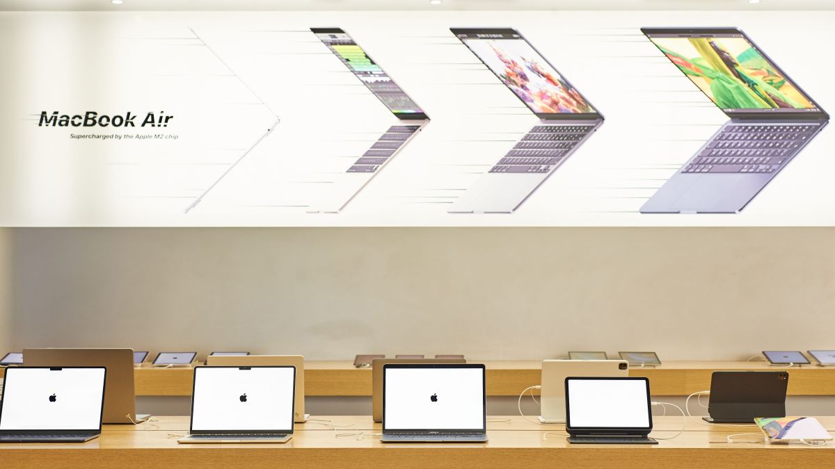 Apple Store with MacBook Display